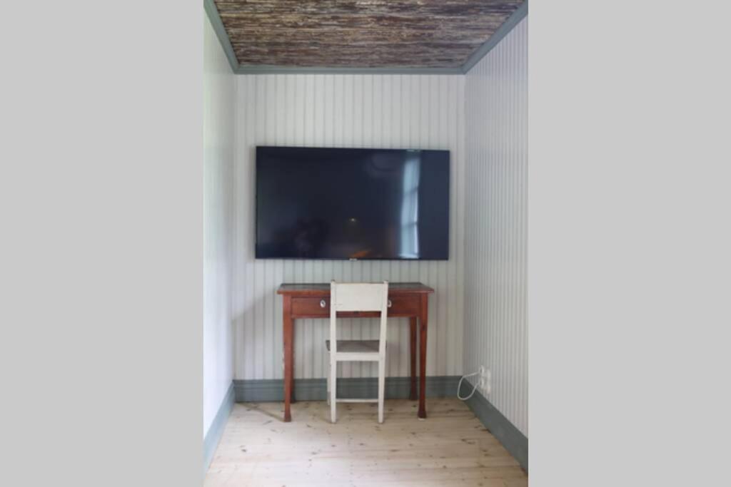 Ramkvilla Sjoenaera Stuga Med Bat Och Bastu מראה חיצוני תמונה